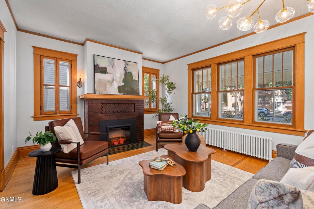 805 5th Street, Bismarck, ND 58501 photo 2