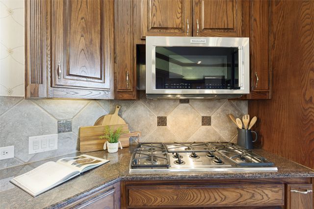 1000 Saddlebrook Drive, Lucas, TX 75002