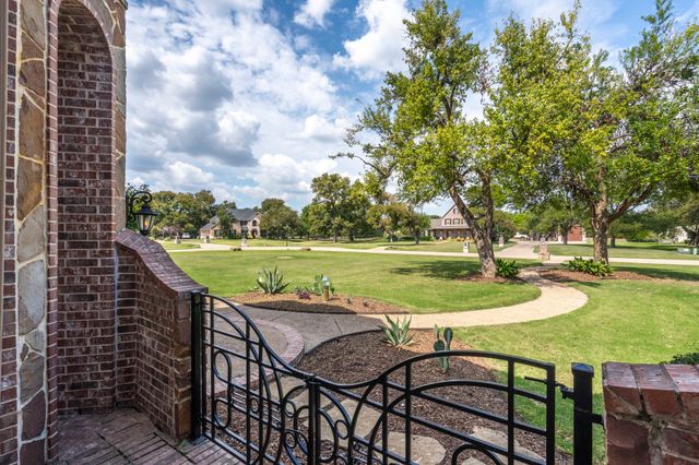 1000 Saddlebrook Drive, Lucas, TX 75002