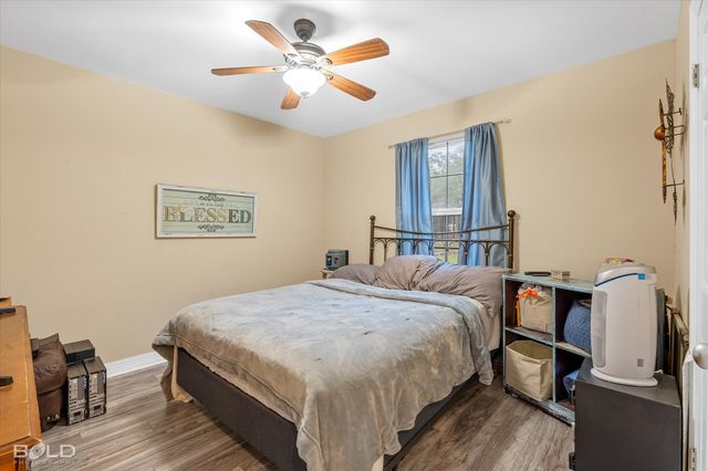 7568 W Lakeshore Drive, Shreveport, LA 71107