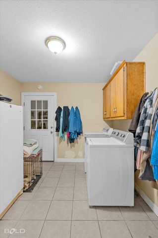 7568 W Lakeshore Drive, Shreveport, LA 71107