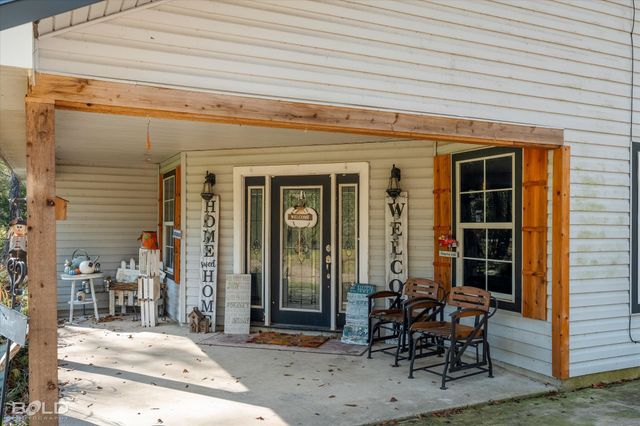 7568 W Lakeshore Drive, Shreveport, LA 71107