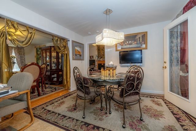 5 Poe Cir, Tyngsborough, MA 01879