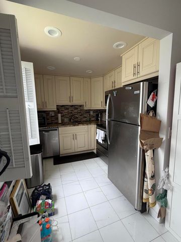 133 Flanders C, Delray Beach, FL 33484