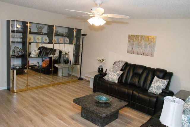 133 Flanders C, Delray Beach, FL 33484