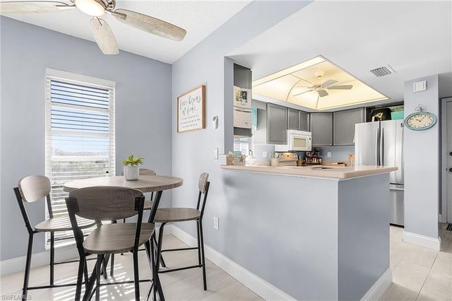 53 High Point CIR W # 310, Naples, FL 34103