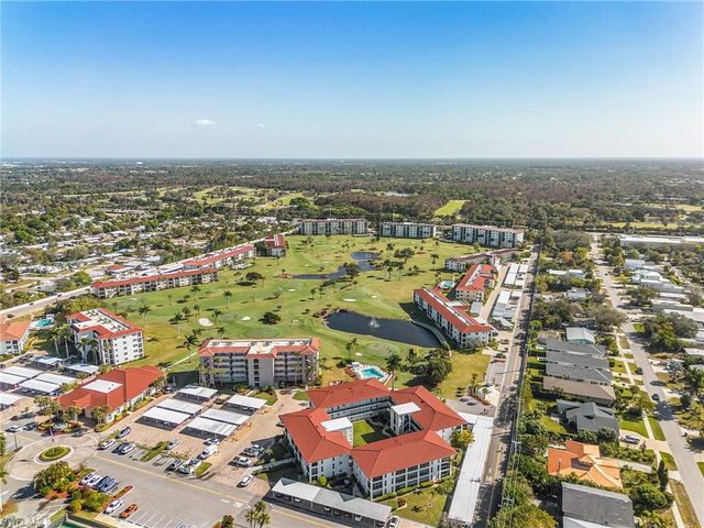 53 High Point CIR W # 310, Naples, FL 34103