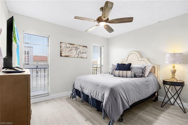 53 High Point CIR W # 310, Naples, FL 34103