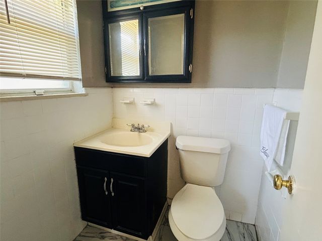 4425 Wedgmont Circle S, Fort Worth, TX 76133