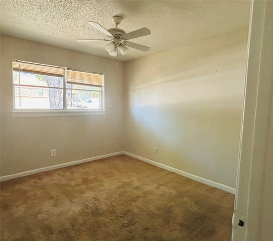 4425 Wedgmont Circle S, Fort Worth, TX 76133