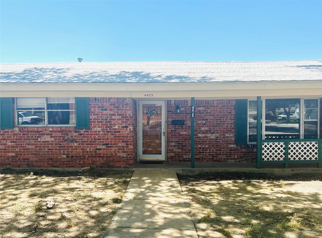 4425 Wedgmont Circle S, Fort Worth, TX 76133