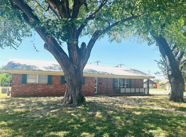 4425 Wedgmont Circle S, Fort Worth, TX 76133