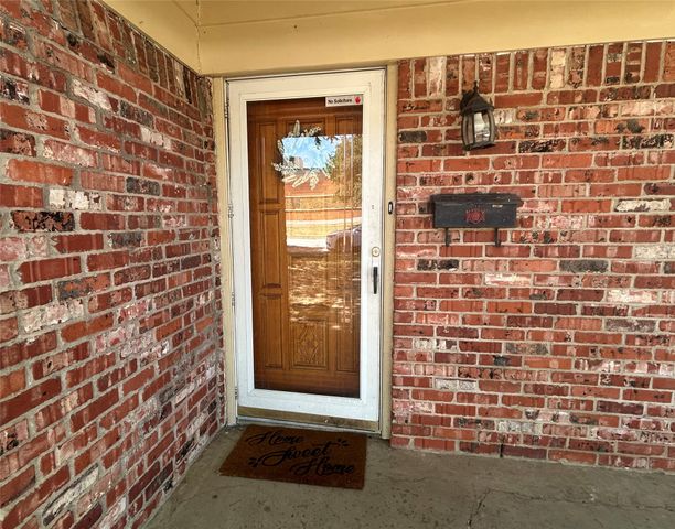 4425 Wedgmont Circle S, Fort Worth, TX 76133
