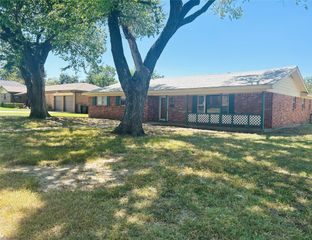 4425 Wedgmont Circle S, Fort Worth, TX 76133