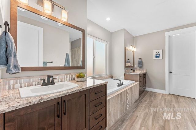 2177 E Mores Trail Dr, Meridian, ID 83642