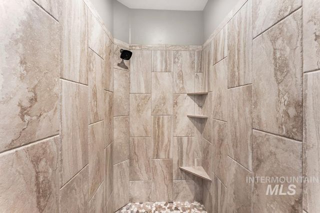 2177 E Mores Trail Dr, Meridian, ID 83642