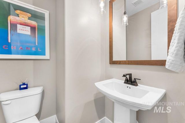 2177 E Mores Trail Dr, Meridian, ID 83642