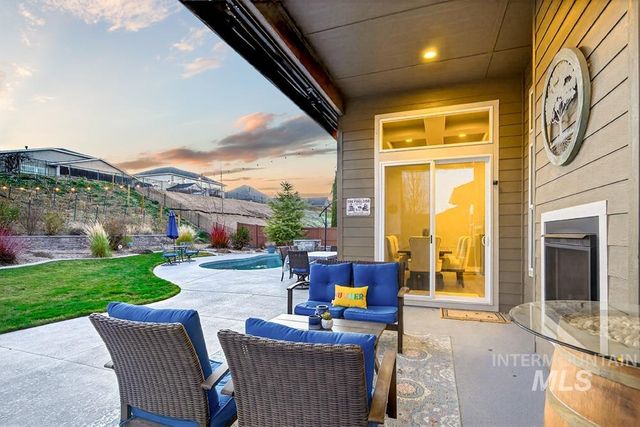 2177 E Mores Trail Dr, Meridian, ID 83642