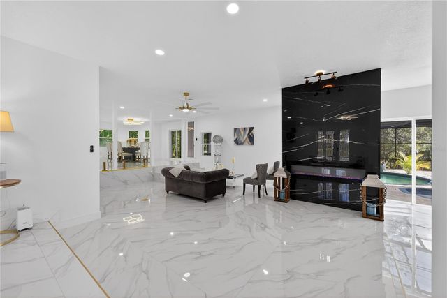 305 SWEETWATER CLUB CIRCLE, Longwood, FL 32779