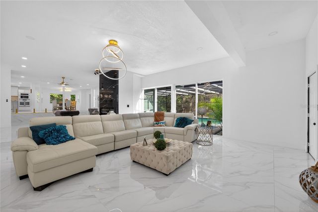 305 SWEETWATER CLUB CIRCLE, Longwood, FL 32779