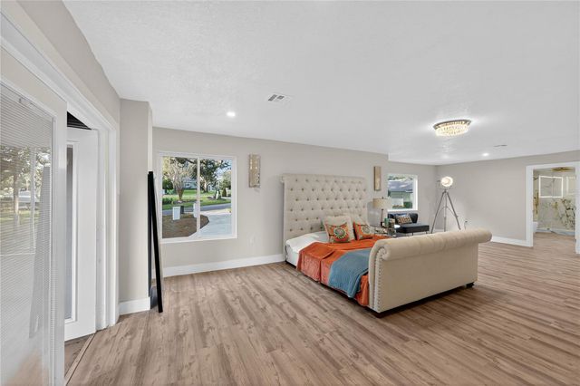 305 SWEETWATER CLUB CIRCLE, Longwood, FL 32779