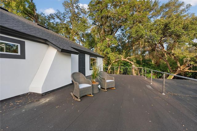 305 SWEETWATER CLUB CIRCLE, Longwood, FL 32779