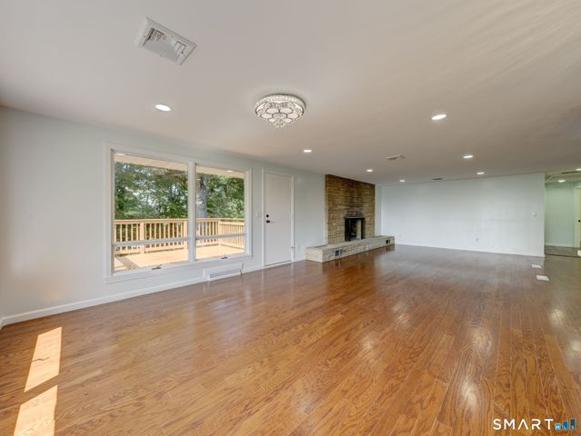 36 View Street, Plainville, CT 06062