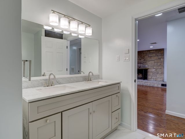 36 View Street, Plainville, CT 06062