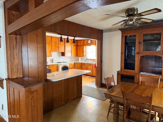 915 Delaware Avenue, Montpelier, OH 43543