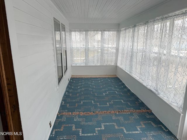 915 Delaware Avenue, Montpelier, OH 43543