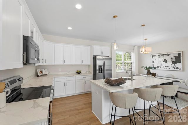 2119 Bombay Way, Charlotte, NC 28208