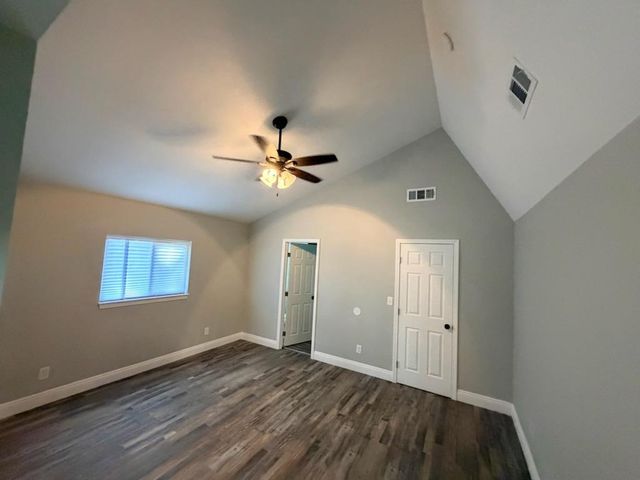 2448 Snyder Avenue, Selma, CA 93662