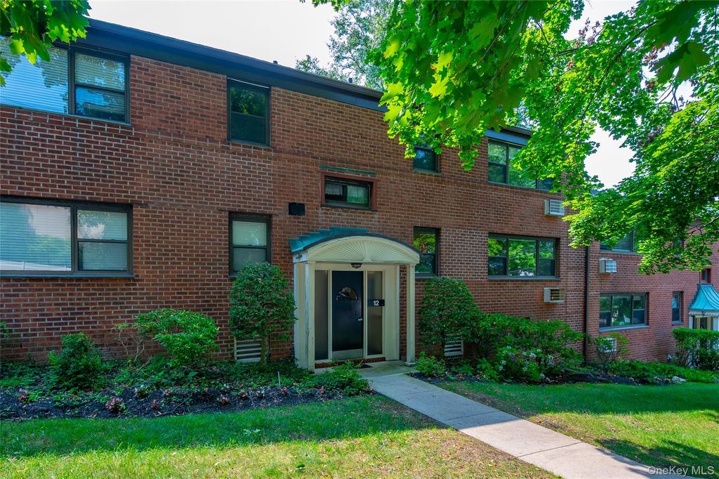 12 Manor House Drive G16, Dobbs Ferry, NY 10522 — exterior