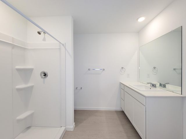 1519 Gardenia Blossom Land, Crosby, TX 77532