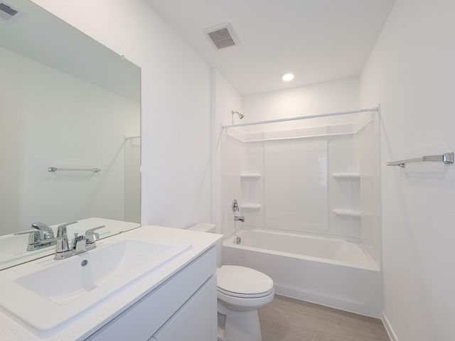 1519 Gardenia Blossom Land, Crosby, TX 77532