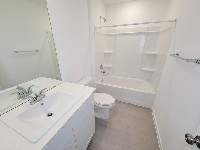 1519 Gardenia Blossom Land, Crosby, TX 77532