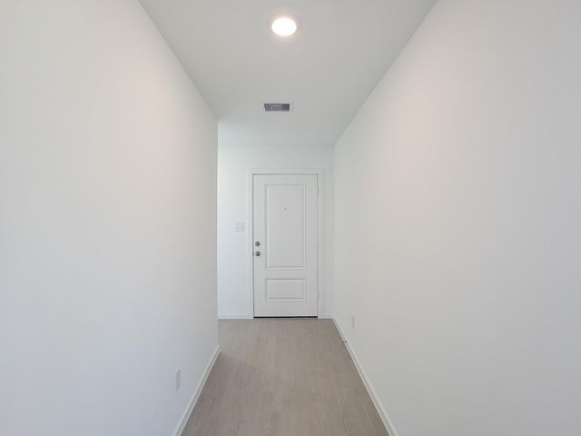 1519 Gardenia Blossom Land, Crosby, TX 77532