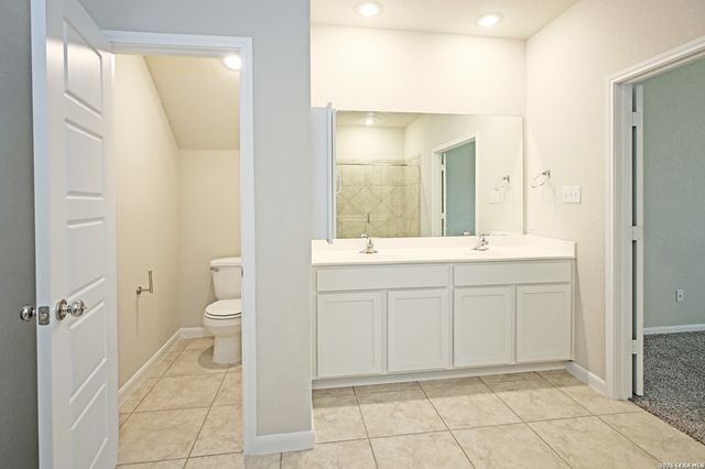 1149 AMBER LK, Seguin, TX 78155
