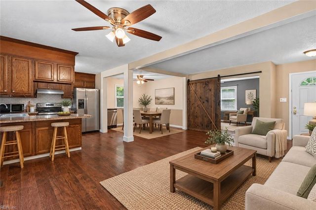 4504 Aberdeen DR, Gloucester, VA 23061