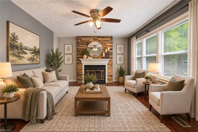 4504 Aberdeen DR, Gloucester, VA 23061
