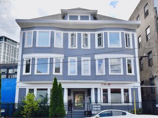 1714 Nw COUCH St 12, Portland, OR 97209