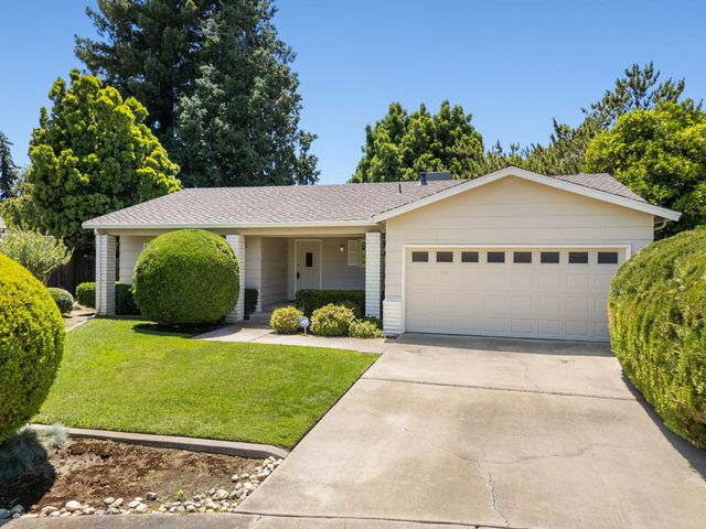 2628 Turquoise Ct, Modesto, CA 95355