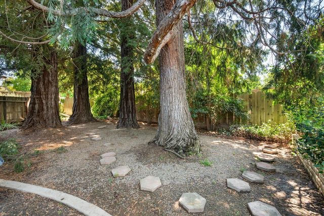 2628 Turquoise Ct, Modesto, CA 95355