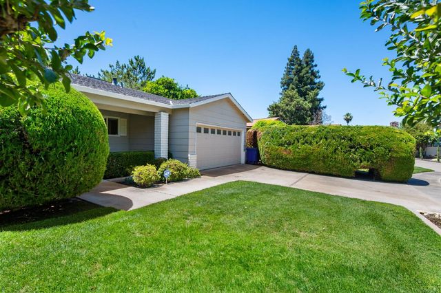 2628 Turquoise Ct, Modesto, CA 95355