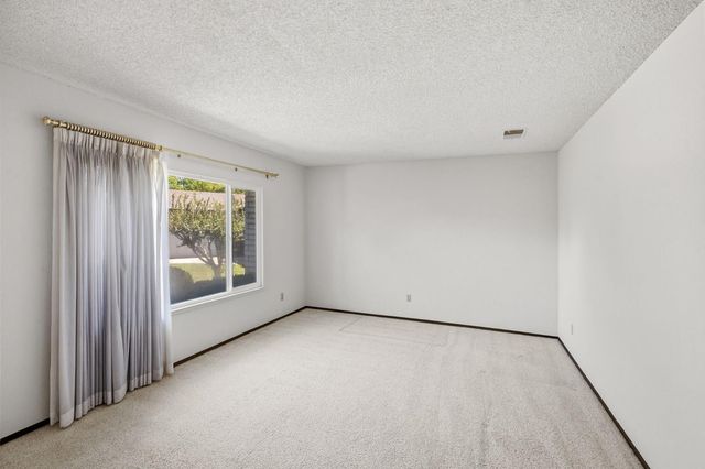 2628 Turquoise Ct, Modesto, CA 95355