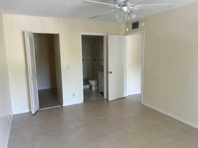 712 Sunny Pine Way E3, Greenacres, FL 33415