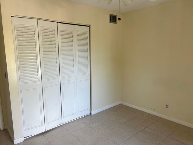 712 Sunny Pine Way E3, Greenacres, FL 33415