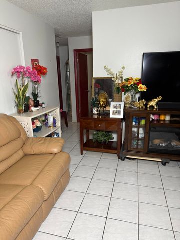 4776 Chariot Circle, Greenacres, FL 33463