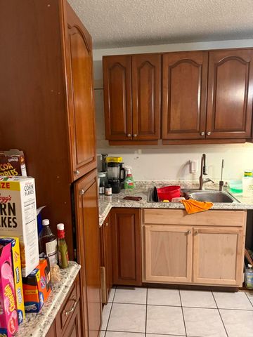 4776 Chariot Circle, Greenacres, FL 33463