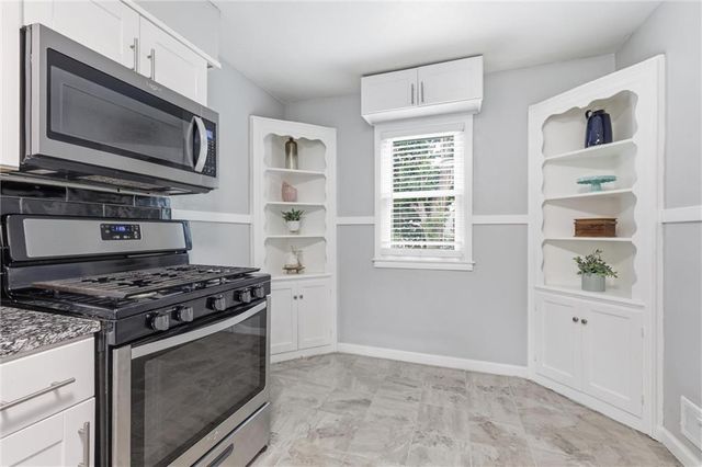 8004 Holmes Road, Kansas City, MO 64131